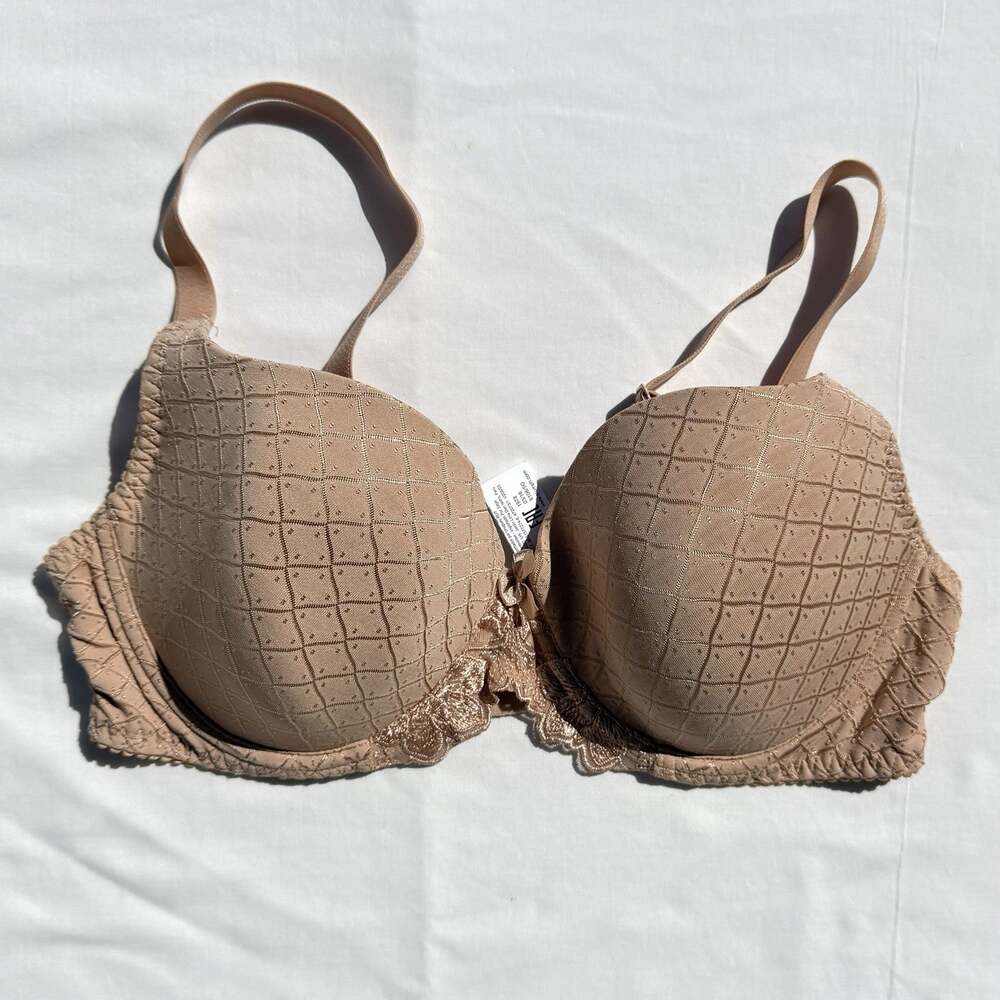 Triumph Seduction Diamond Jacquard Bra Lined Underwire 36D Beige